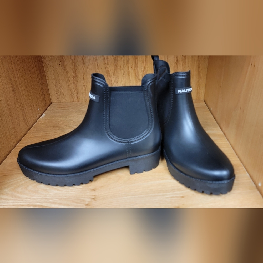 Nautica Black Boots